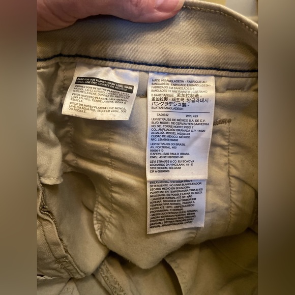 Men's Levi's XX Chino Standard Tapered Chino Pants hard find size 28x30 2 pairs - Picture 7 of 7